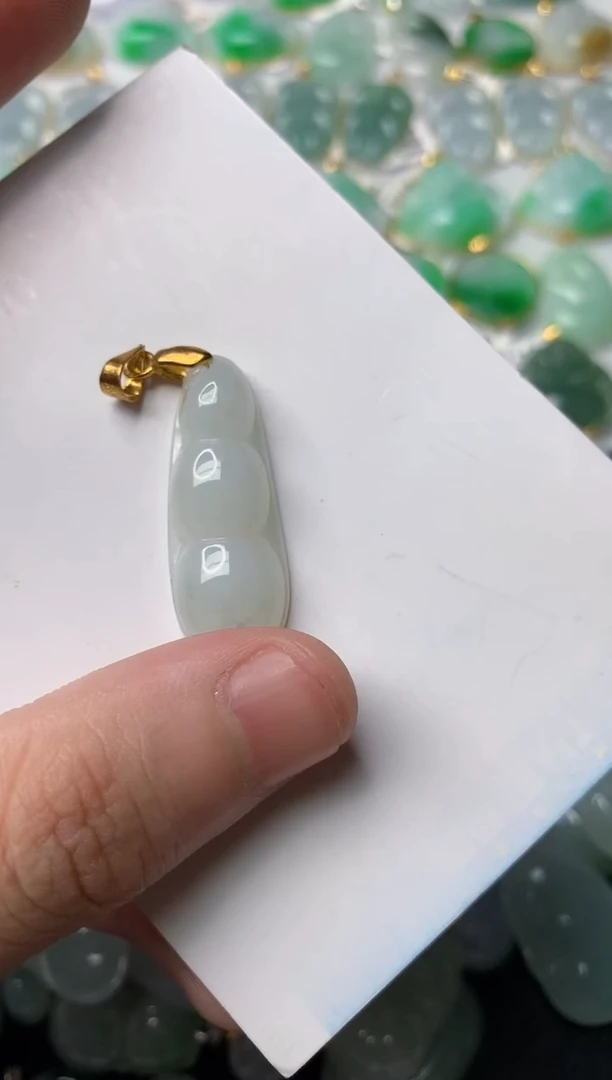 【闪购商品】翡翠颈饰合金42.........