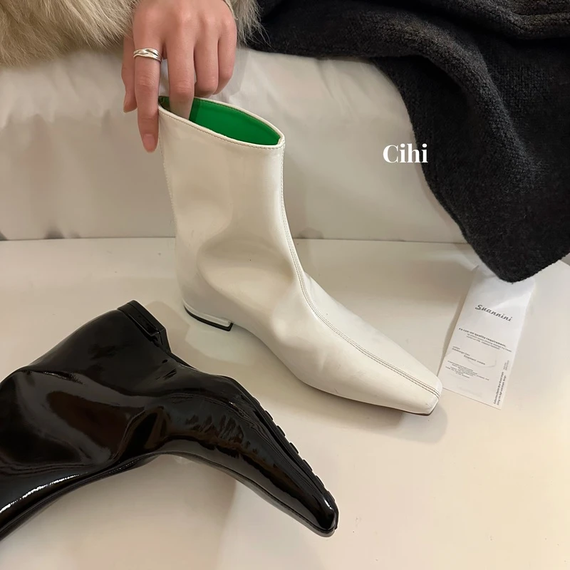 3-200-朋克女孩-小众方跟英伦方头漆皮性感时尚马丁靴