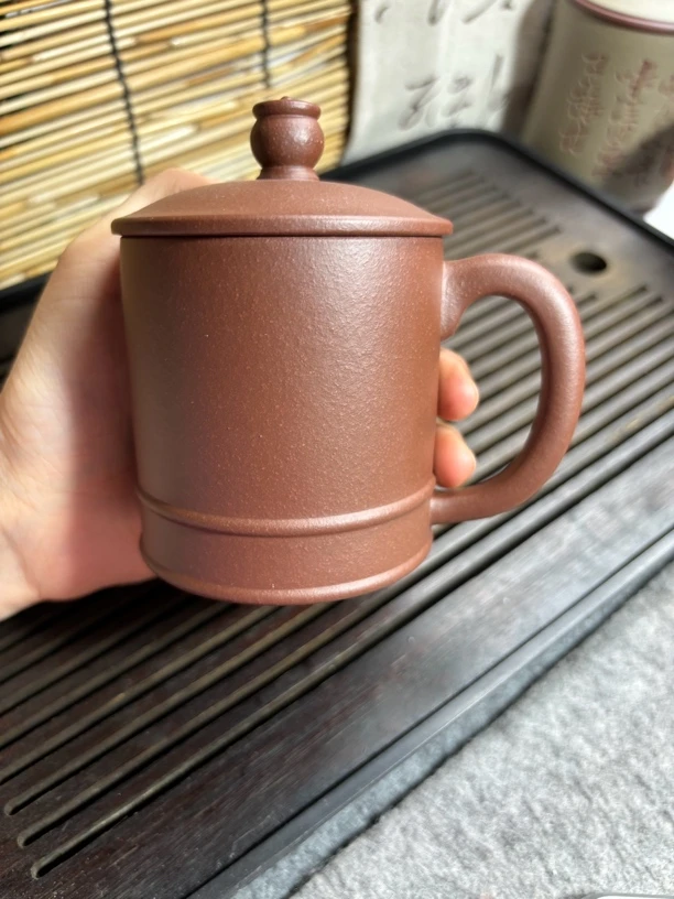 宜兴原矿紫泥小容量双线盖杯（没礼盒）