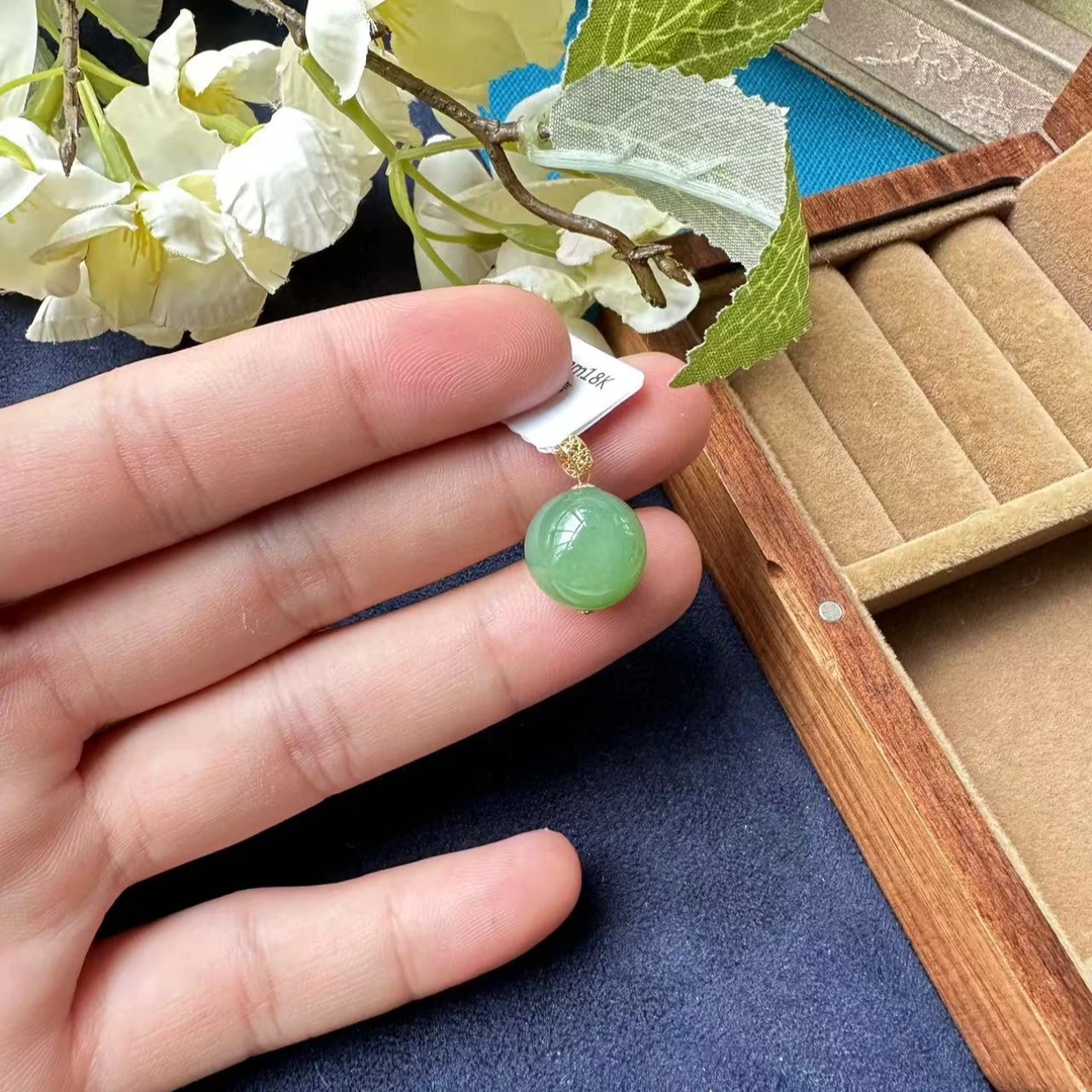 碧玉圆珠约13mm18K金扣头吊坠