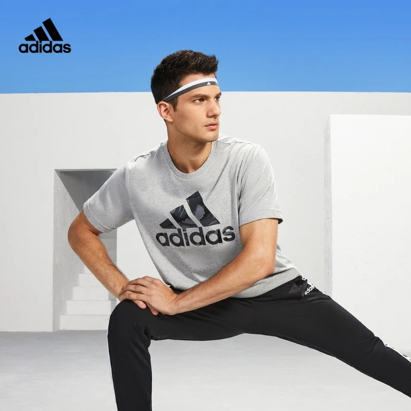 阿迪达斯官方男款夏季印花舒适圆领休闲短袖T恤adidas GK9637