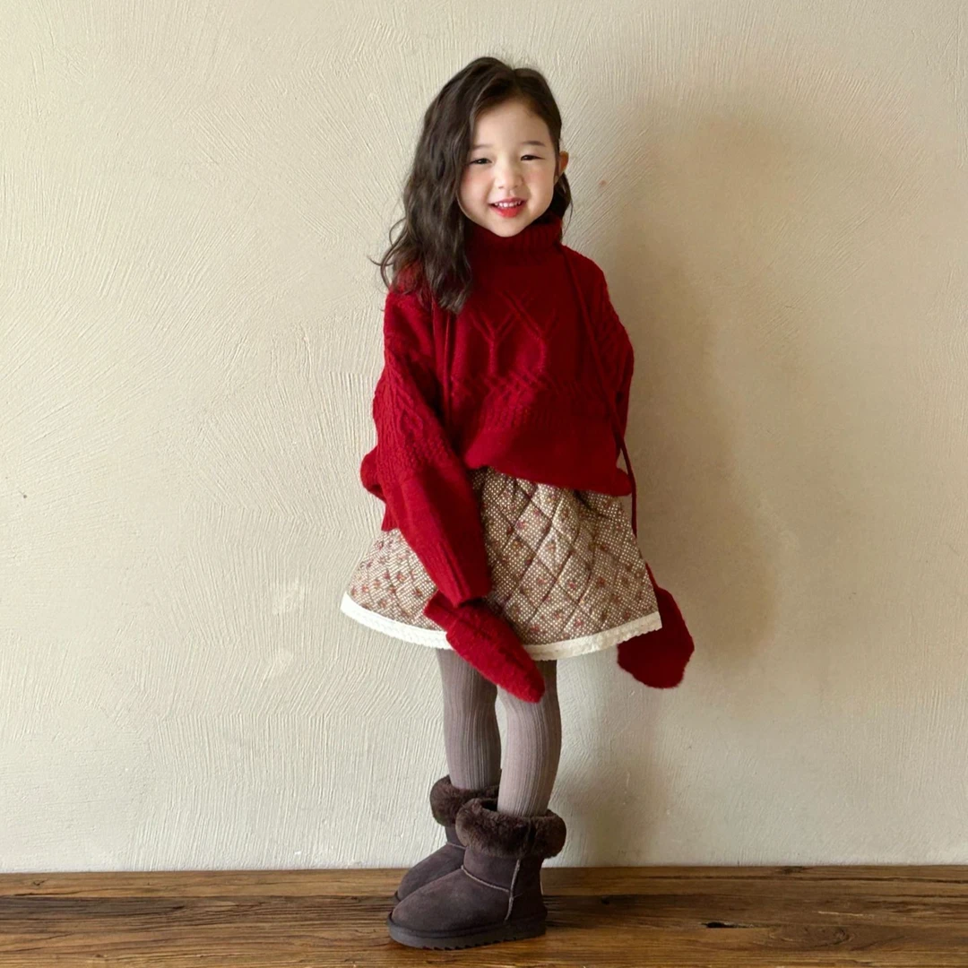 2024冬季时髦女童高领红色毛线套头毛衣送手套新年款洋气韩版套装