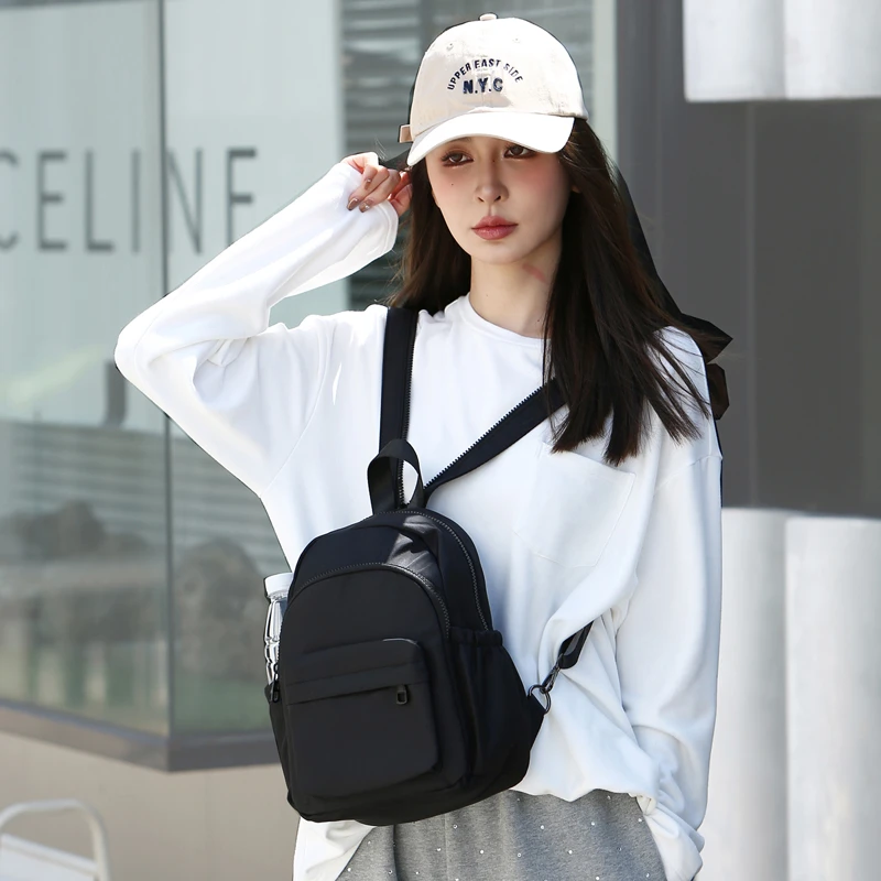 轻便防水女士休闲双肩小背包多功能左右肩胸包通勤休闲旅行随身包