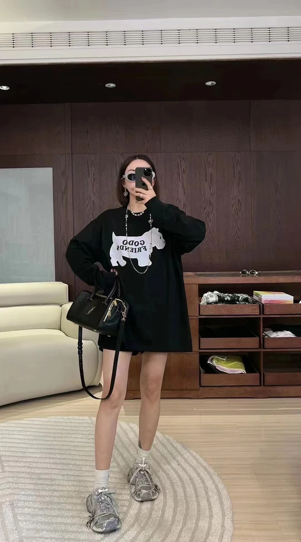 W阿薇-尧妹腊肠狗欧货长T