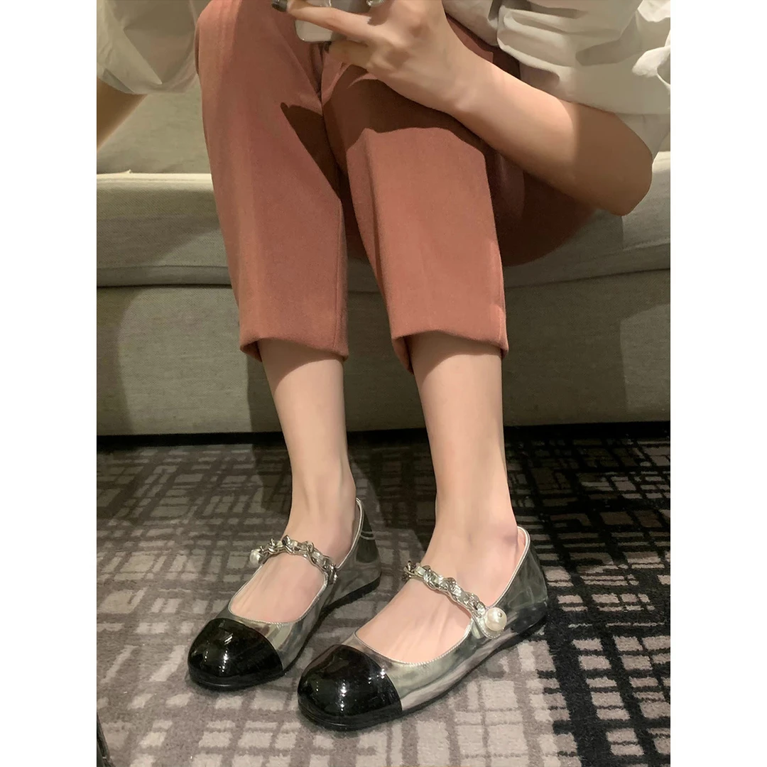 UHCK小香风圆头珍珠法式复古玛丽珍单鞋女平底浅口温柔漆皮春