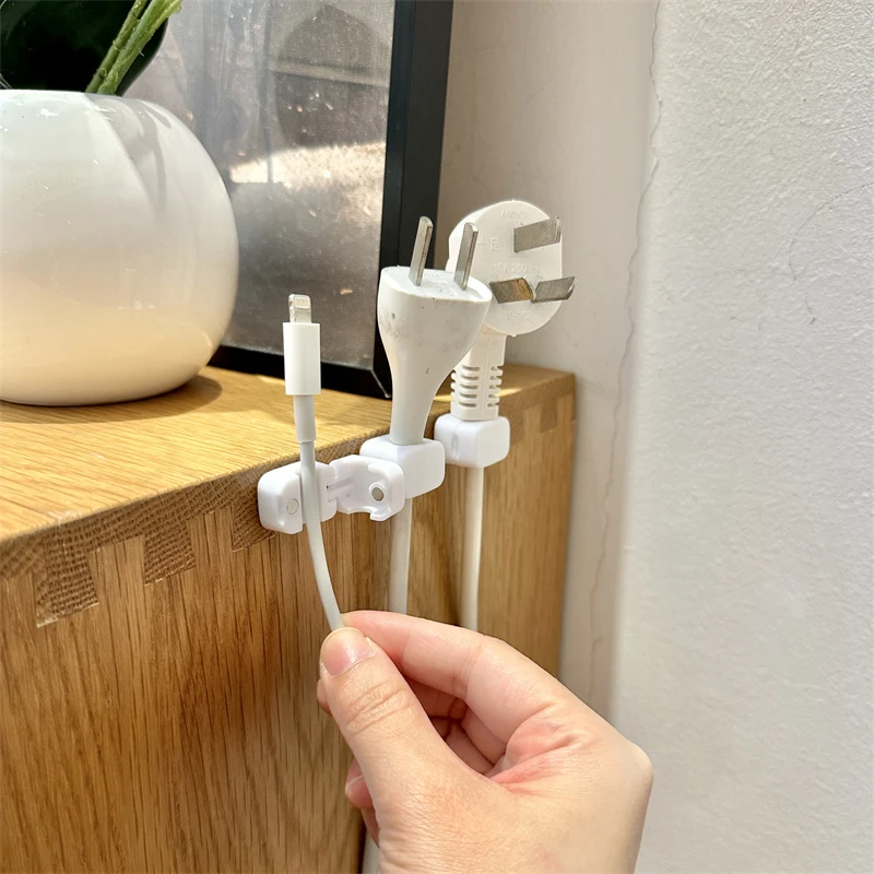 拾物造家磁吸理线器桌面壁挂手机数据线充电线插头收纳固定器卡扣