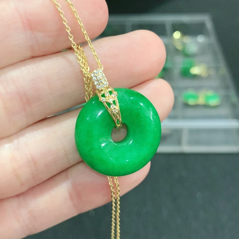 【闪购商品】翡翠颈饰未镶嵌