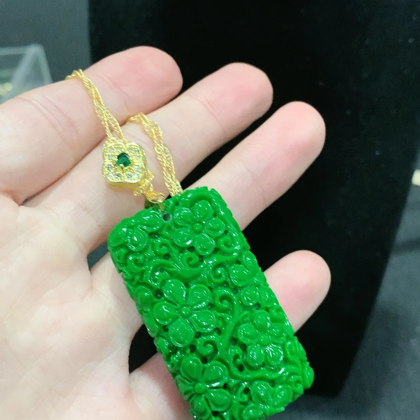 【闪购商品】翡翠颈饰未镶嵌