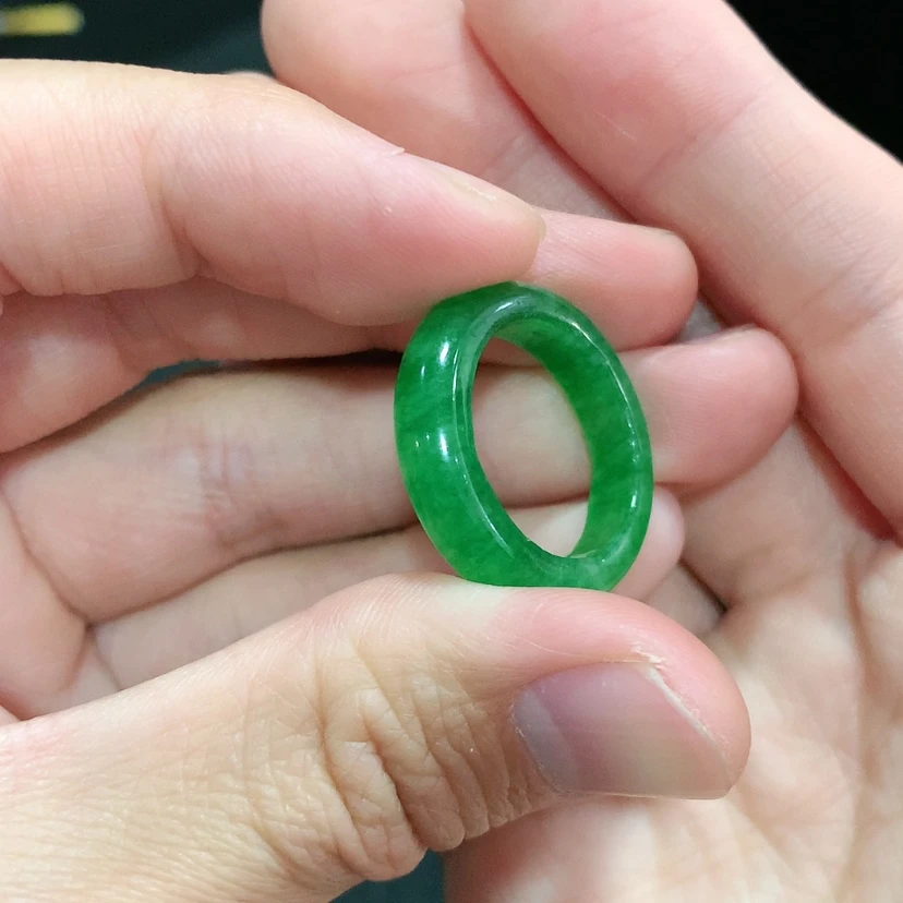 【闪购商品】翡翠颈饰未镶嵌