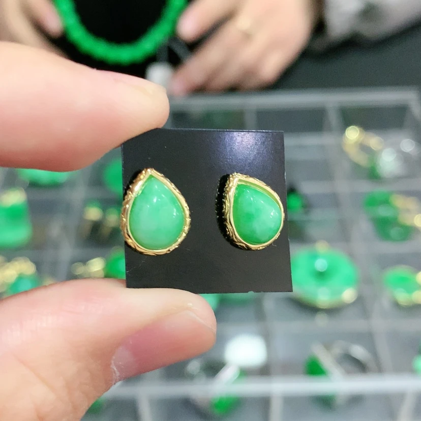 【闪购商品】翡翠颈饰未镶嵌