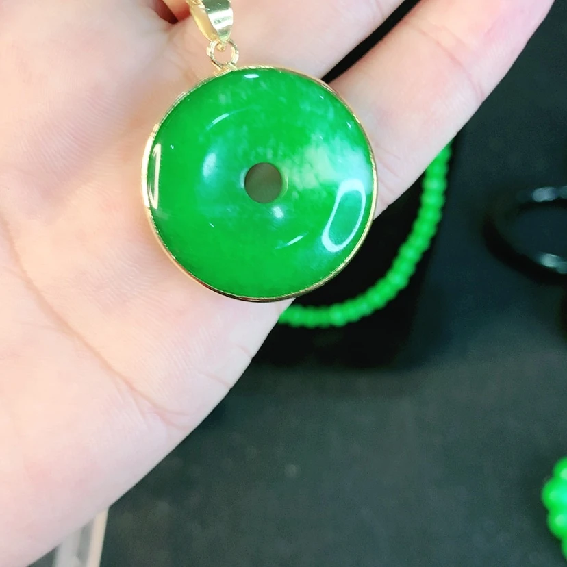 【闪购商品】翡翠耳饰未镶嵌