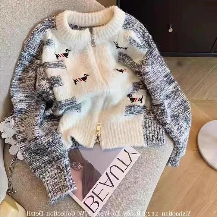 撞色小狗刺绣拉链毛衣开衫女秋冬2024设计感减龄洋气长袖针织外套