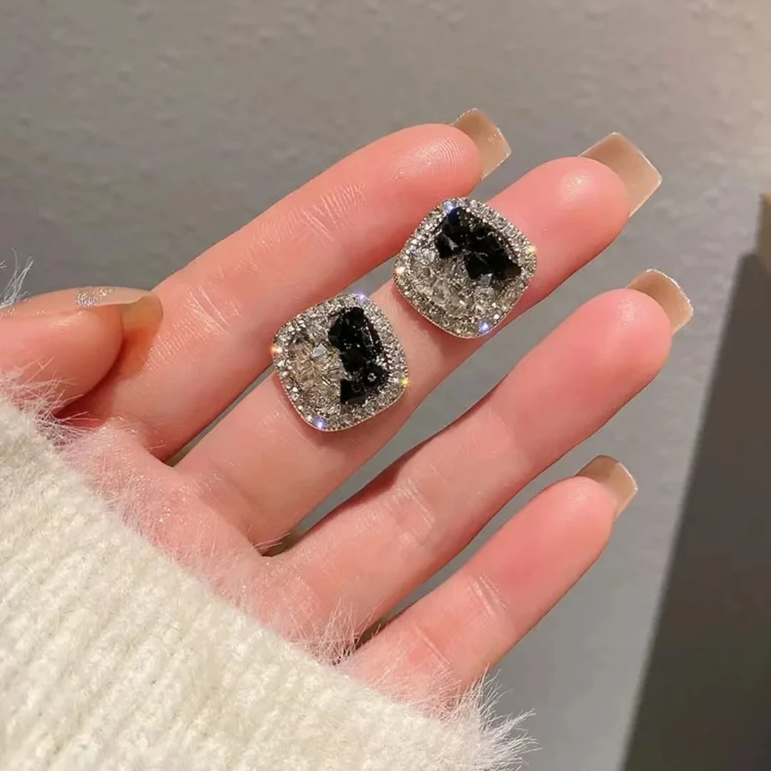 铜合金合成锆石耳饰 气质轻奢时尚百搭个性精致小众耳饰SX2132