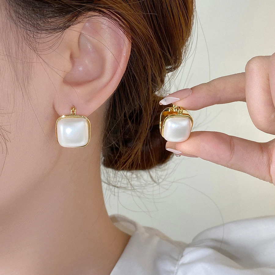 铜合金树脂耳饰 气质轻奢时尚百搭复古小众简约精致优雅LY0196