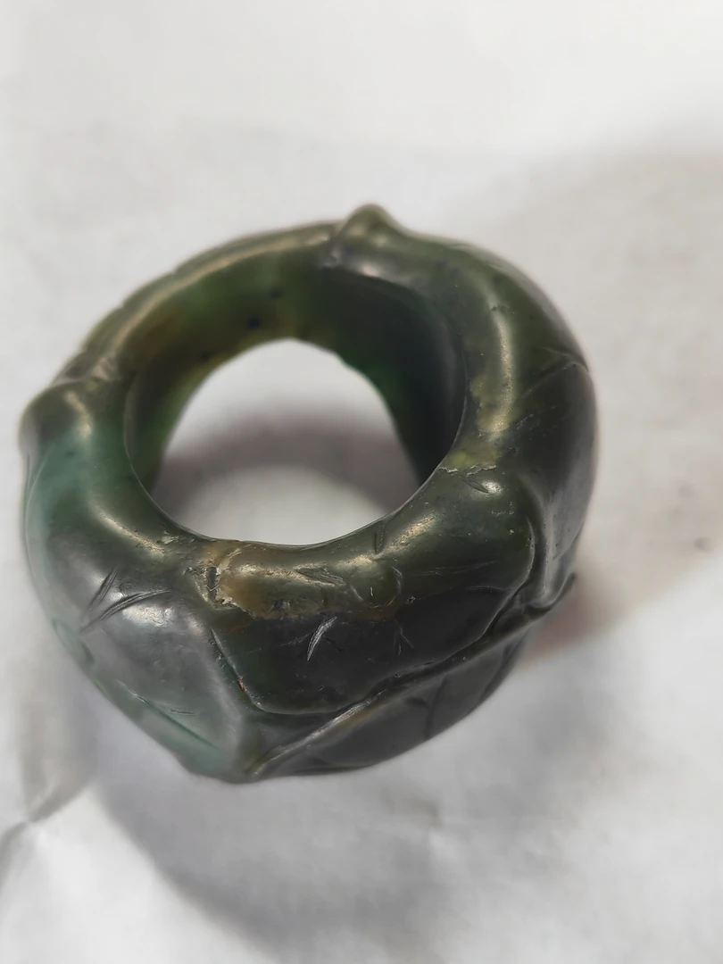 和田青玉韘型扳指