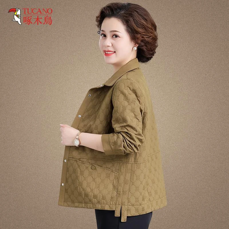 啄木鸟小个子妈妈外套春秋新款洋派中老年女风衣短款中年秋装上衣