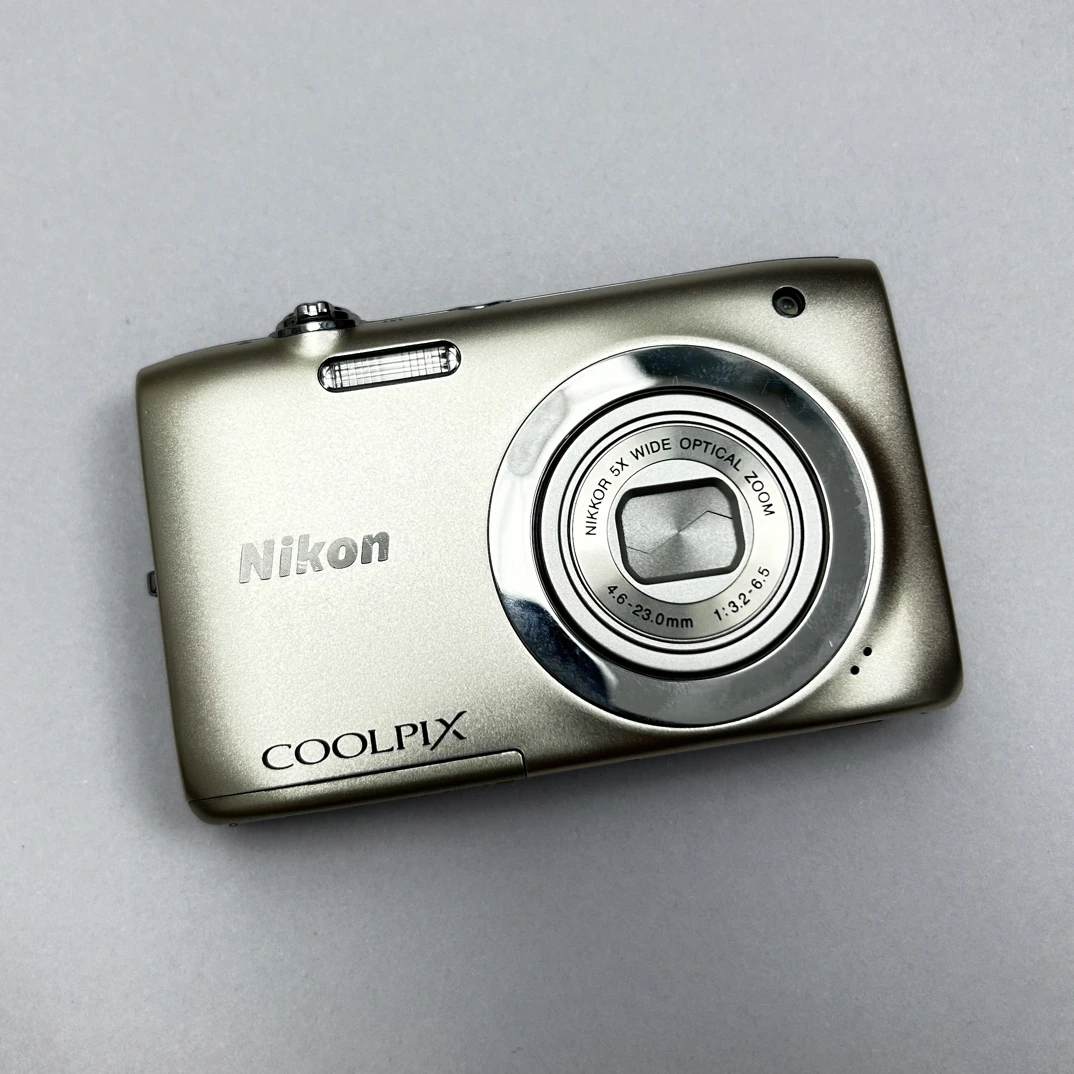 95新 Nikon/尼康 s2600 5倍光学变焦1400像素 人像风景（no退no换）