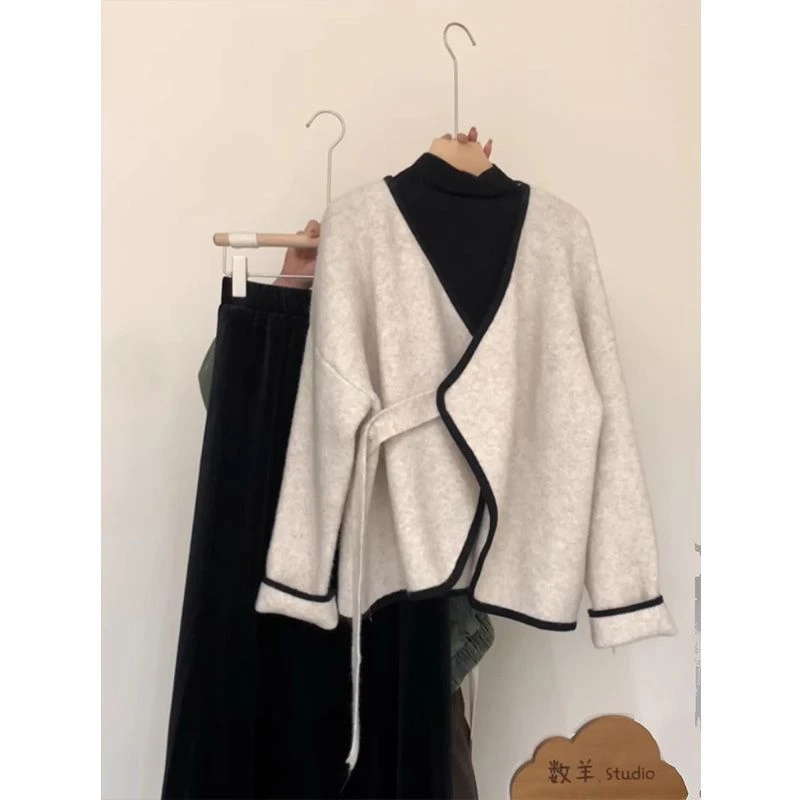 秋季套装女2024新款韩版设计感撞色v领系带外套显瘦半身裙两件套