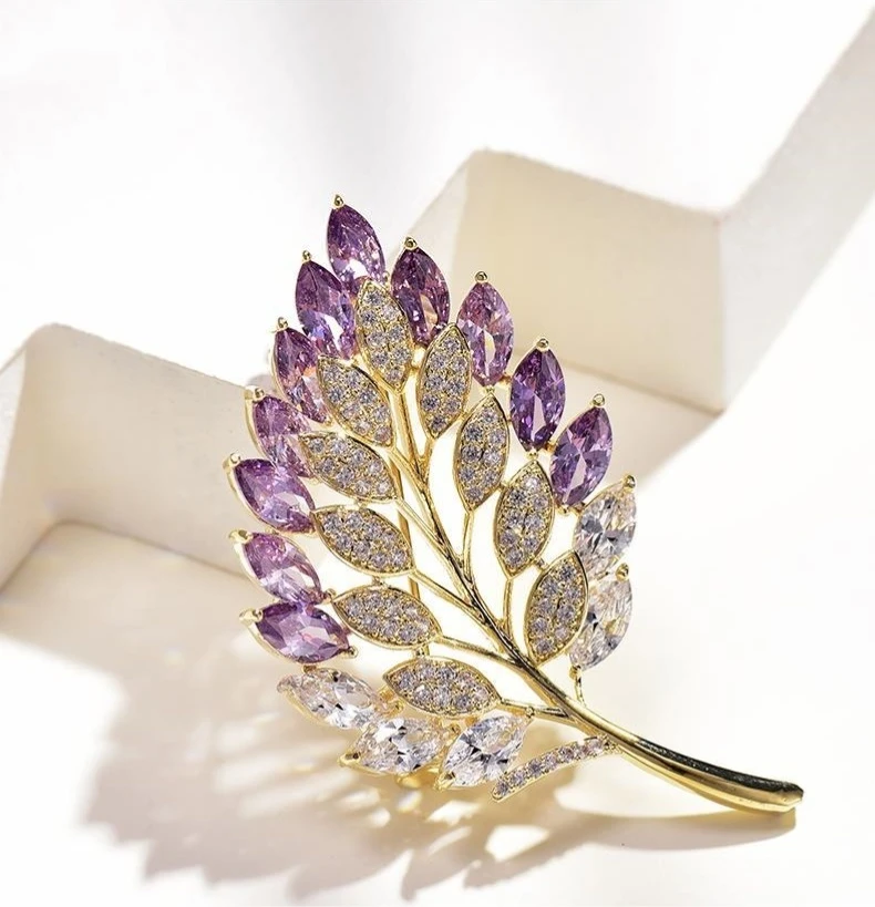 合金胸针 胸针高档新款羽毛胸针别针配饰2024年时尚西装外套豪华