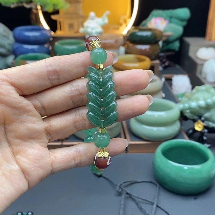 石英质玉手排未镶嵌