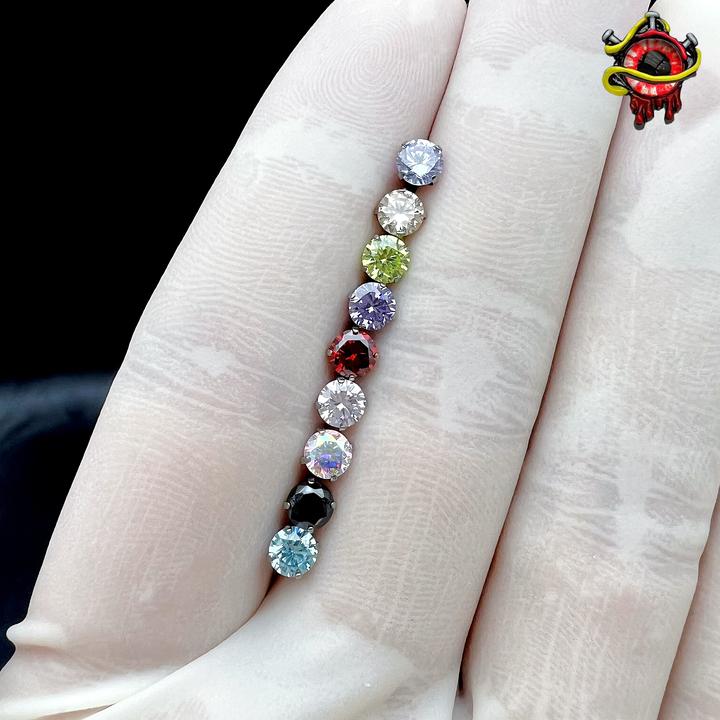 合金耳饰 哈尼穿刺钛合金弧面爪镶4mm锆石内螺纹0.9牙口耳钉单个