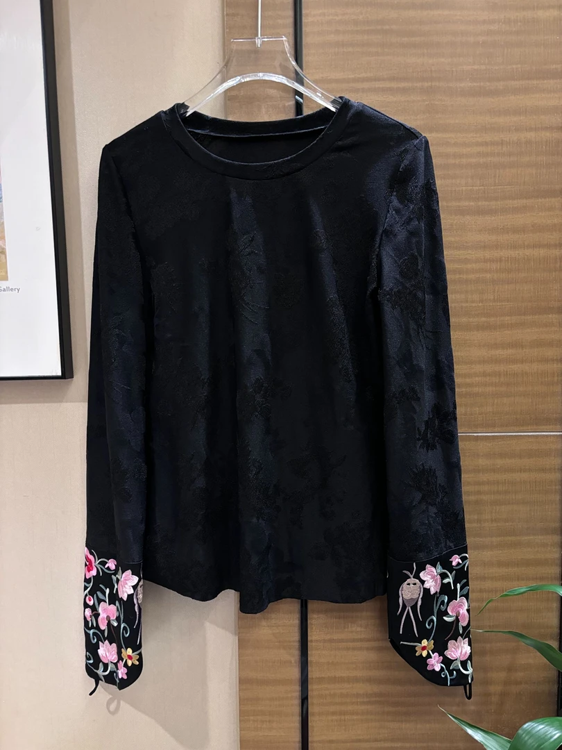 CHIC FAIRY  【暗香】  国风提花刺绣长袖打底上衣