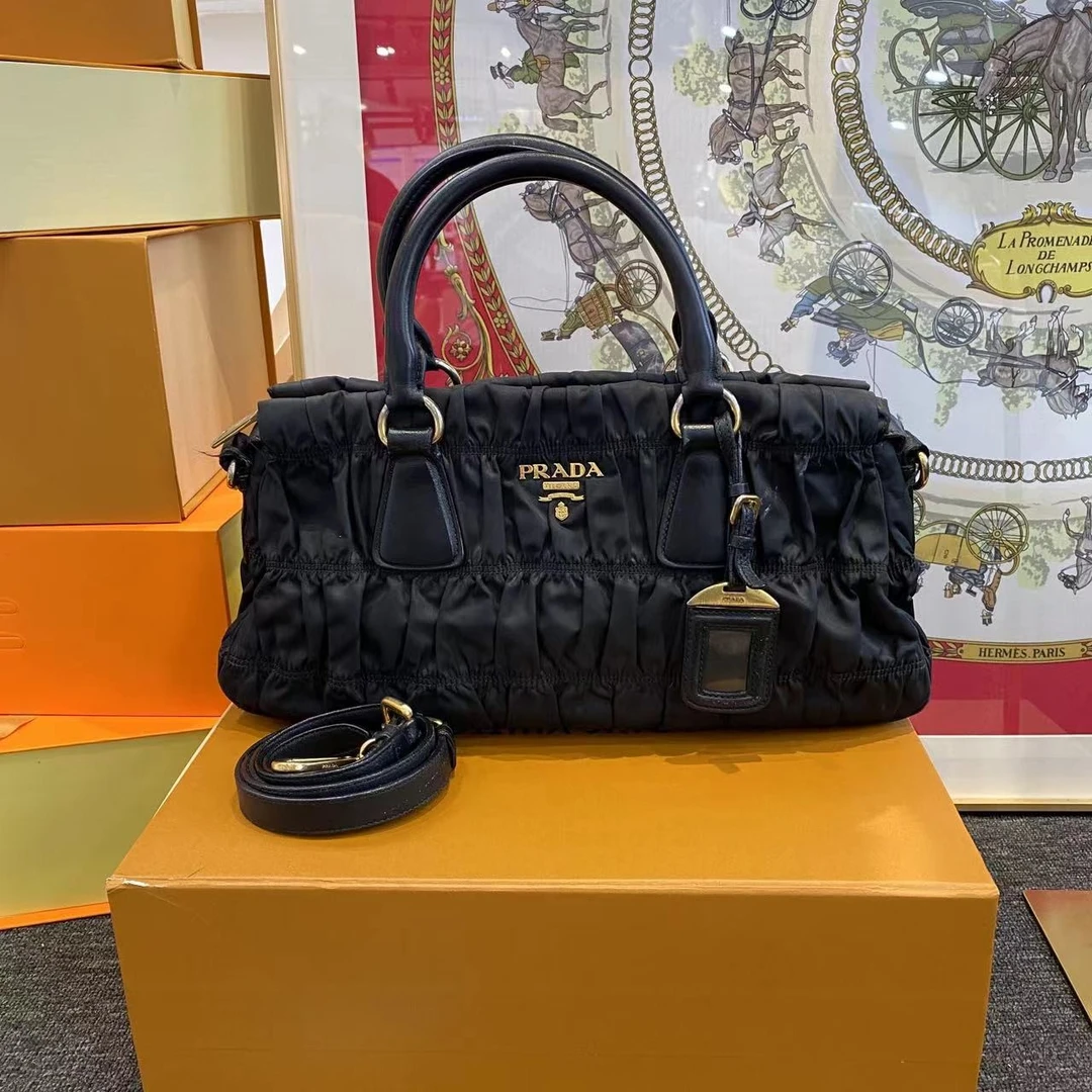 95新 Prada/普拉达 大有/Prada单肩包/42056