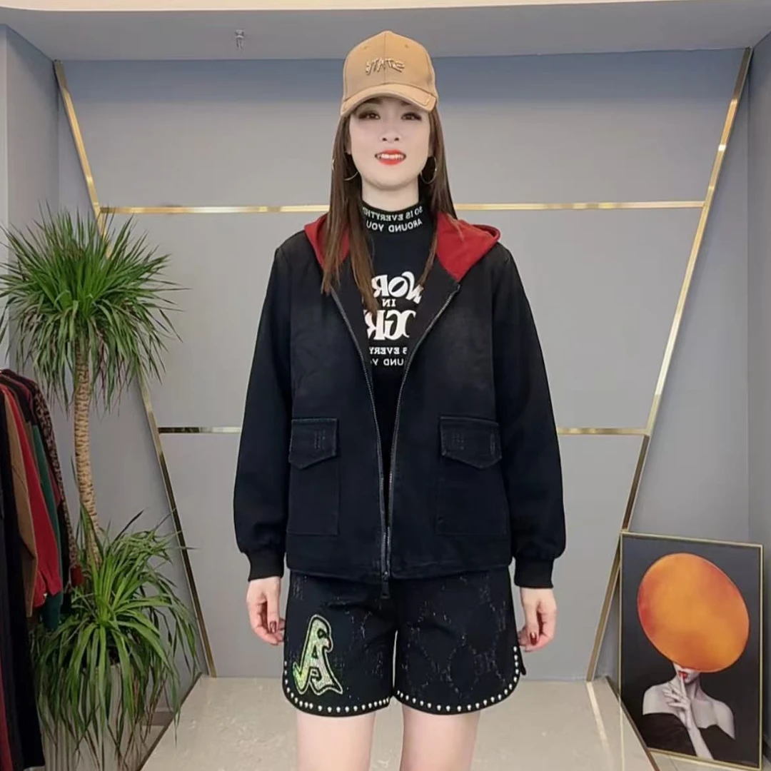 shishu/拾束冬季新款时尚女装拼接撞色连帽印花夹棉外套XM3813