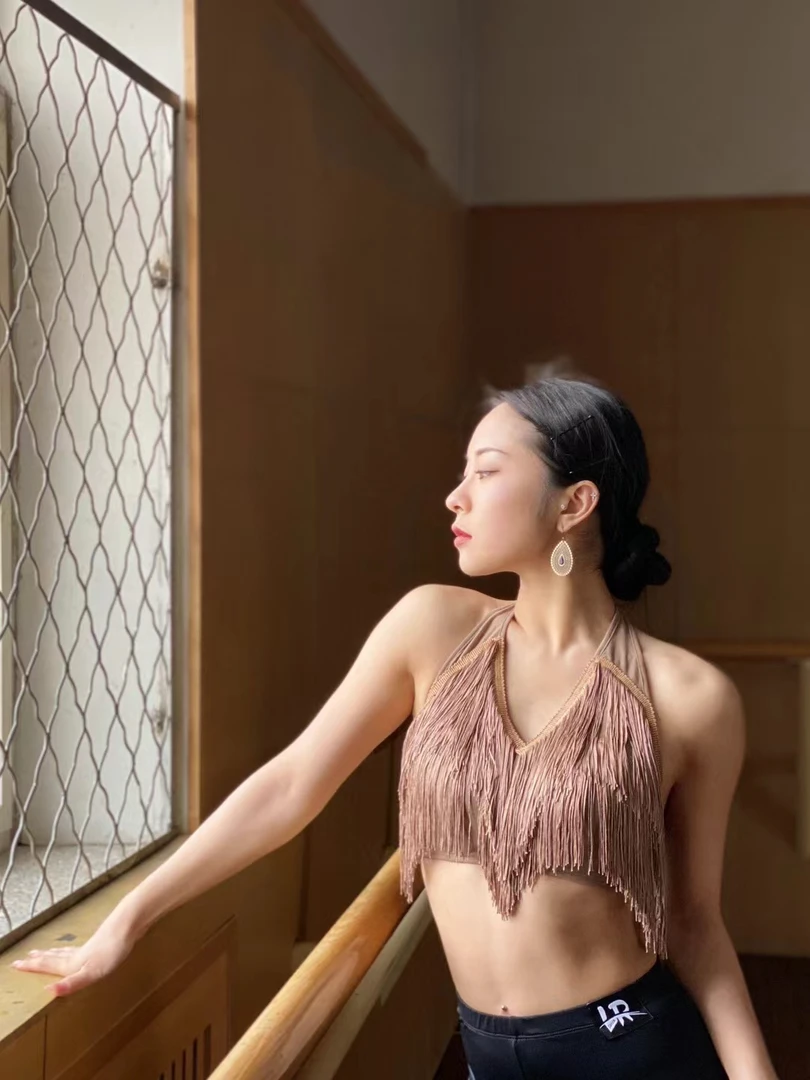 款拉丁上衣流苏挂脖露背绑带上衣有胸垫性感美背LR031舞服拉丁舞