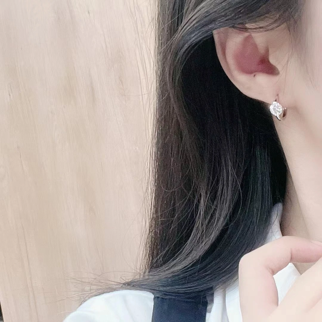 铜合金合成锆石耳饰 liyin/丽银时尚气质简约休闲超闪锆石c圈耳环