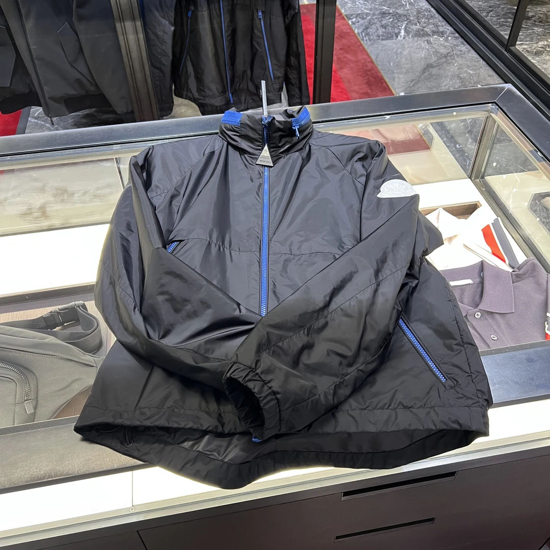 全新未使用 MONCLER 蒙口男士黑色休闲尼龙冲锋衣 防雨防风OCTANO