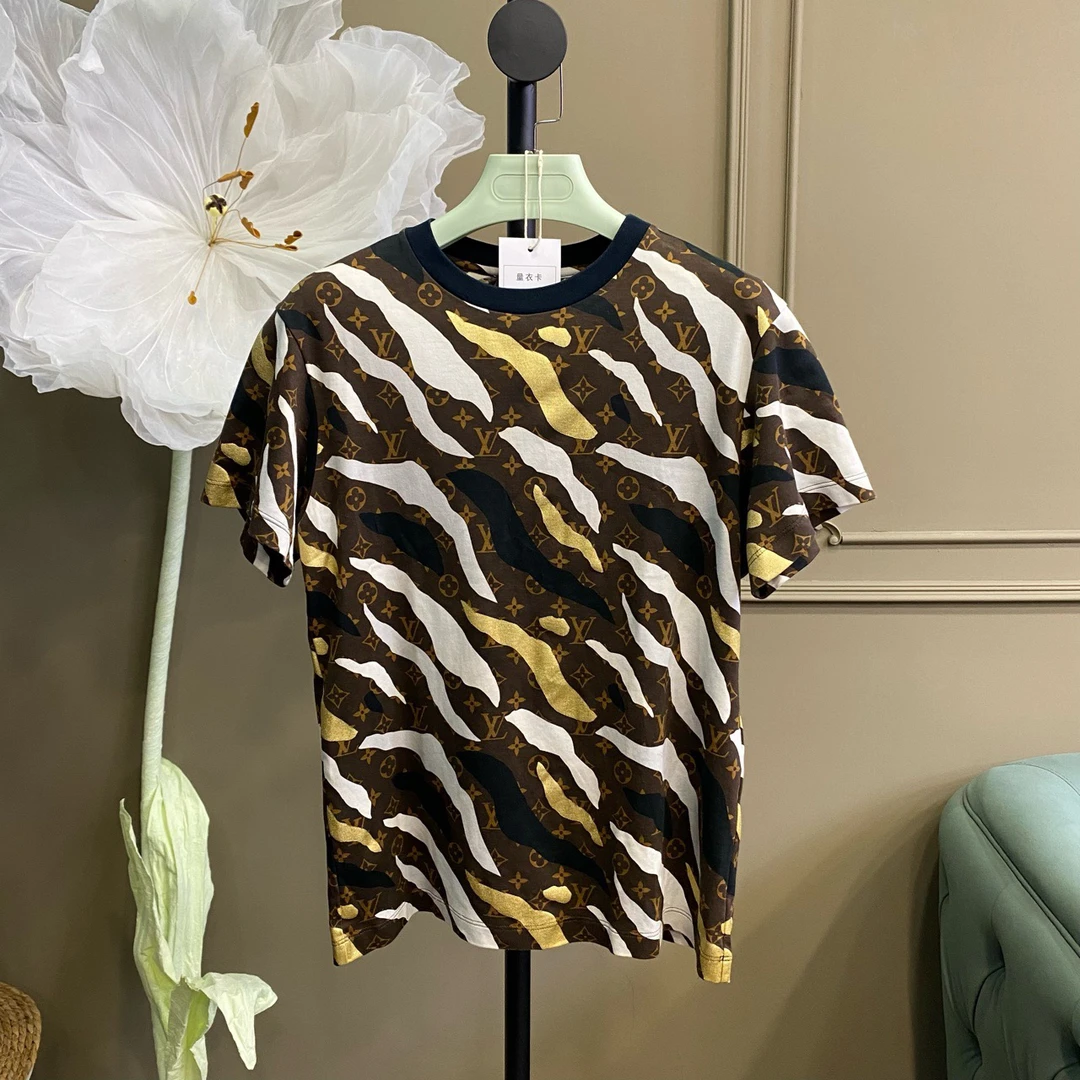 95新 LouisVuitton/路易威登 潮服/LV/时尚联名短袖/ 70290026
