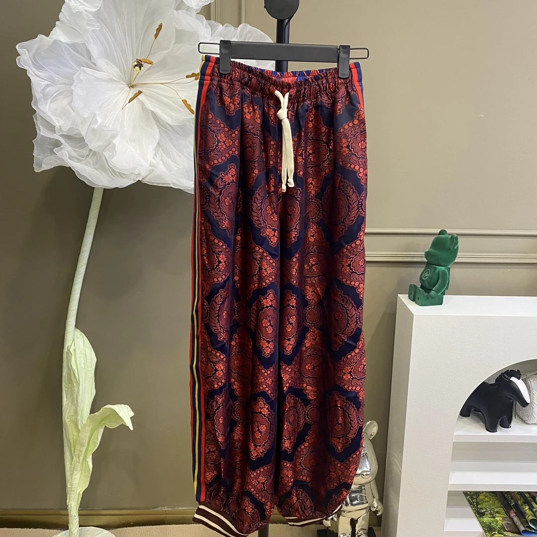 95新 GUCCI/古驰 潮奢/古驰/xxs码/时尚满印logo休闲裤/02430012