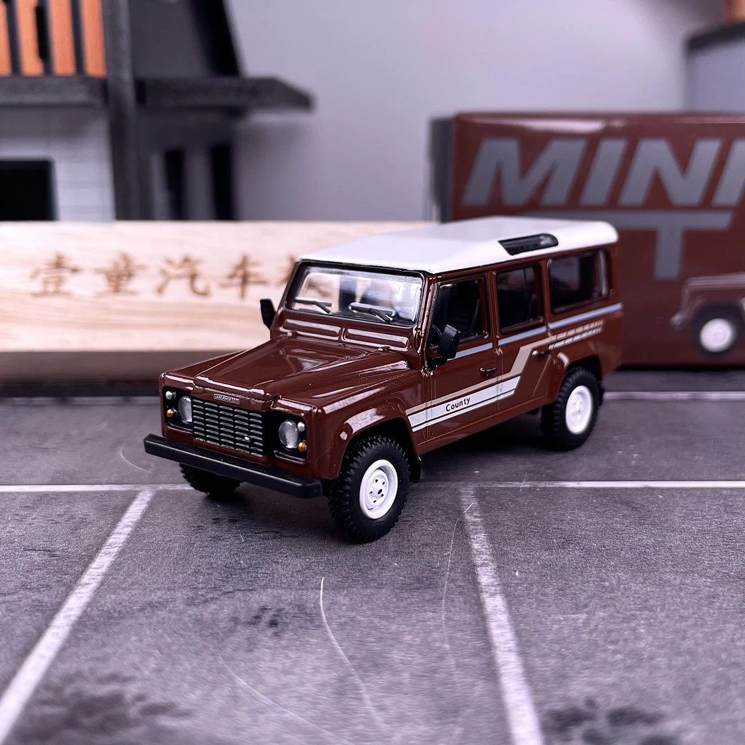 【壹童现货】MINIGT 1:64 路虎卫士110 734号 棕色 合金汽车模型