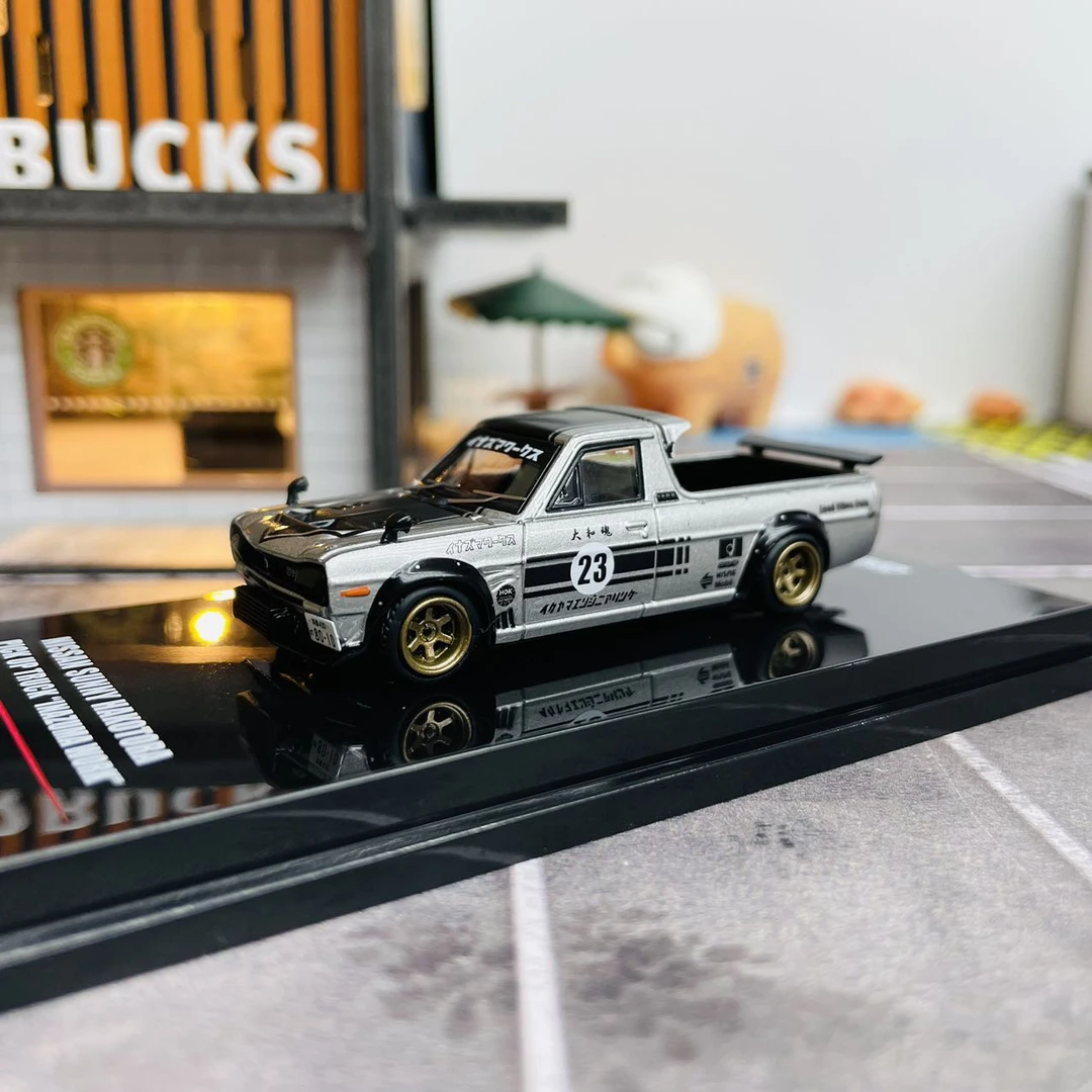 INNO 1:64 尼桑 阳光小皮卡 银色23号 合金汽车模型