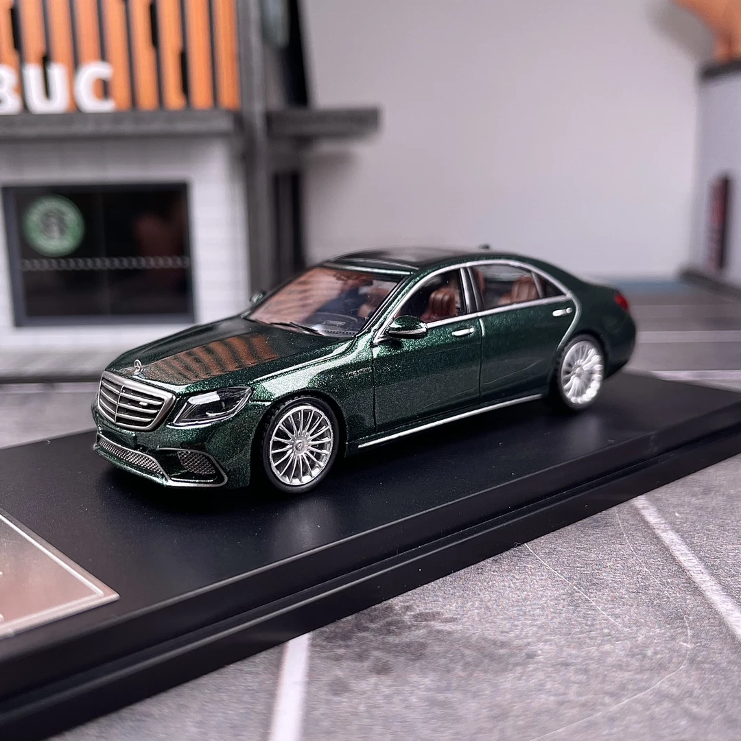 King Model 1:64 奔驰S65L AMG 绿色 合金汽车模型
