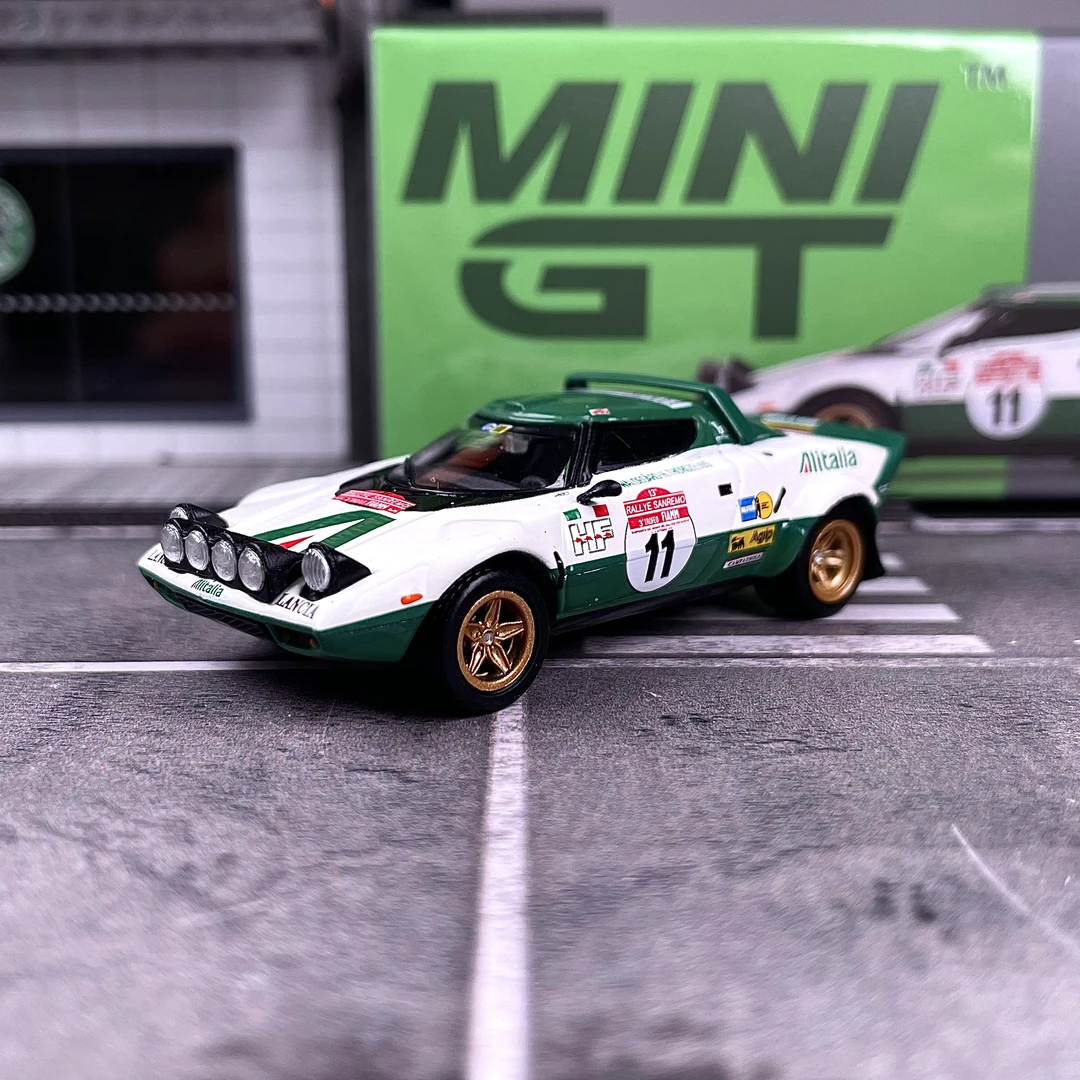 MINIGT 1:64 蓝旗亚 628号 绿白11号 合金汽车模型