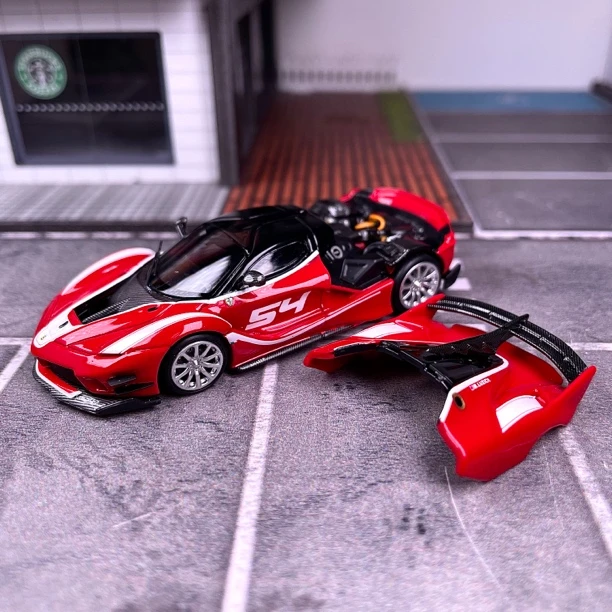 Little Toy 1:64 法拉利跃马 FXX- K EVO 红色 合金汽车模型