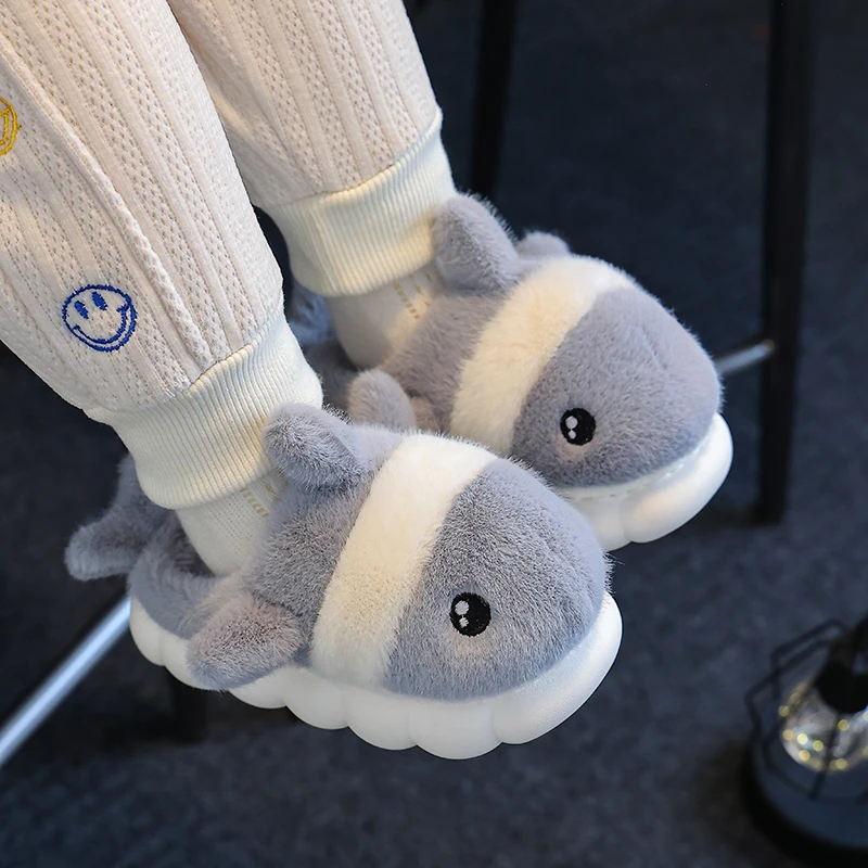 儿童棉拖鞋冬可爱卡通男童宝宝防滑包跟棉鞋女童室内保暖小鱼拖鞋