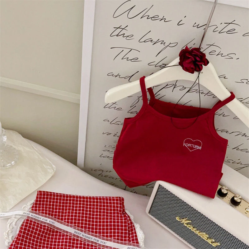 女宝夏季新款时髦潮范刺绣爱心女童红色吊带背心百搭韩版上衣打底