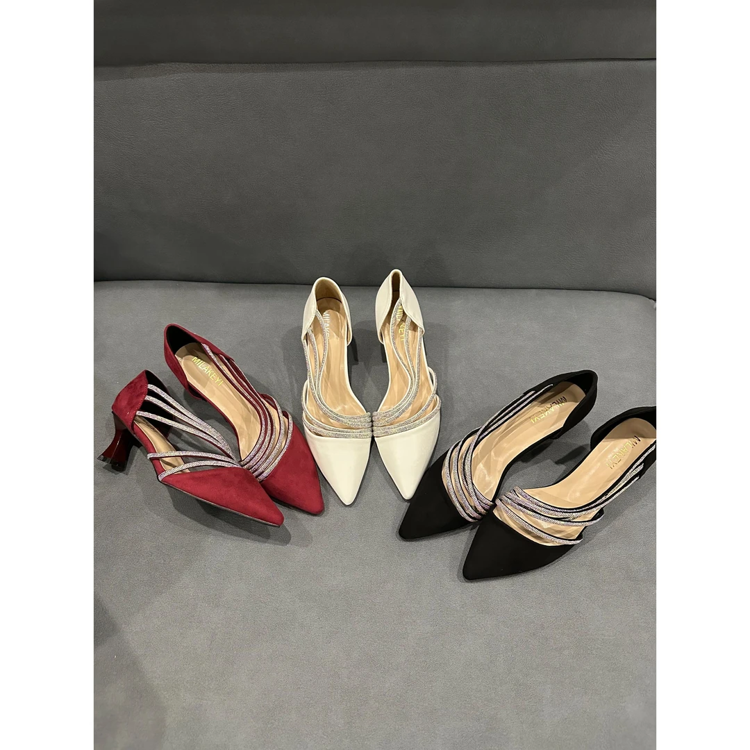 加肥加宽秋新款网红气质时尚百搭细跟尖头韩版水钻爆款浅口高跟鞋