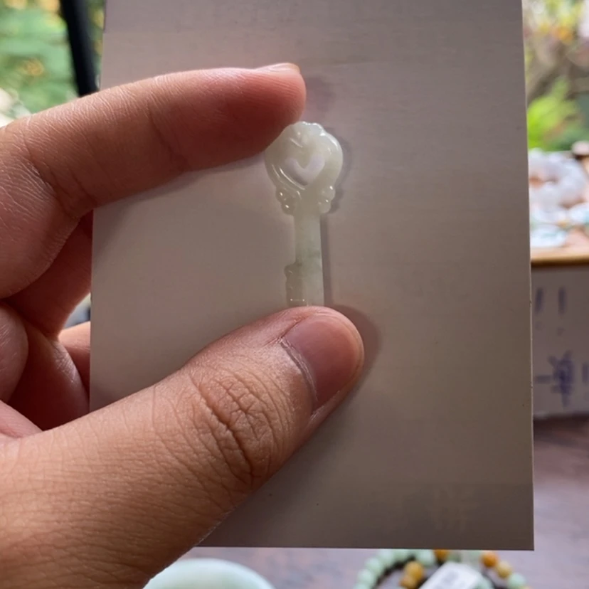 【闪购商品】翡翠颈饰未镶嵌哎****
