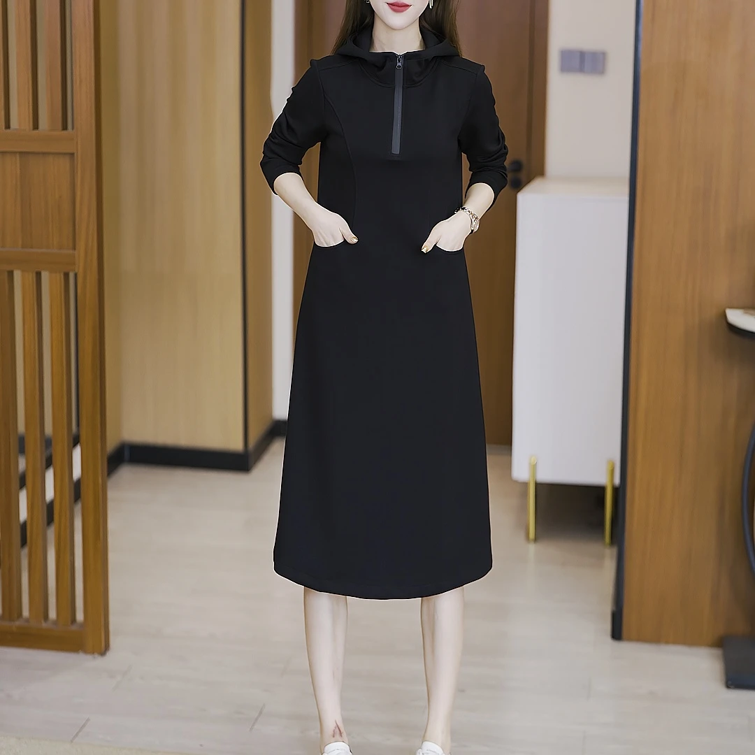 连帽半拉链卫衣连衣裙女2024秋季新款时尚休闲显瘦长袖黑色中长裙