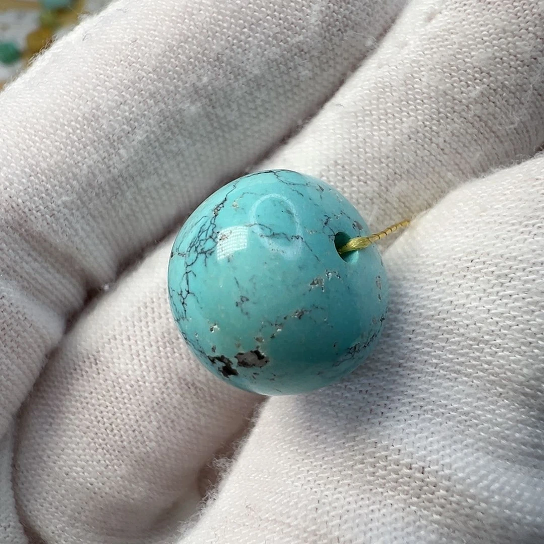 绿松石配饰未镶嵌14.6^11.7