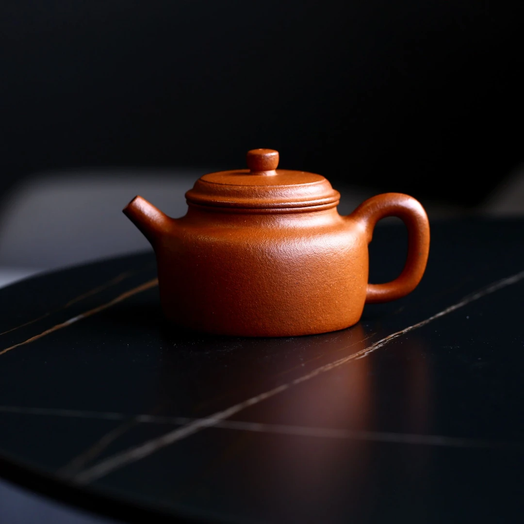 宜兴紫砂 全手工 纯红降坡泥 德钟壶