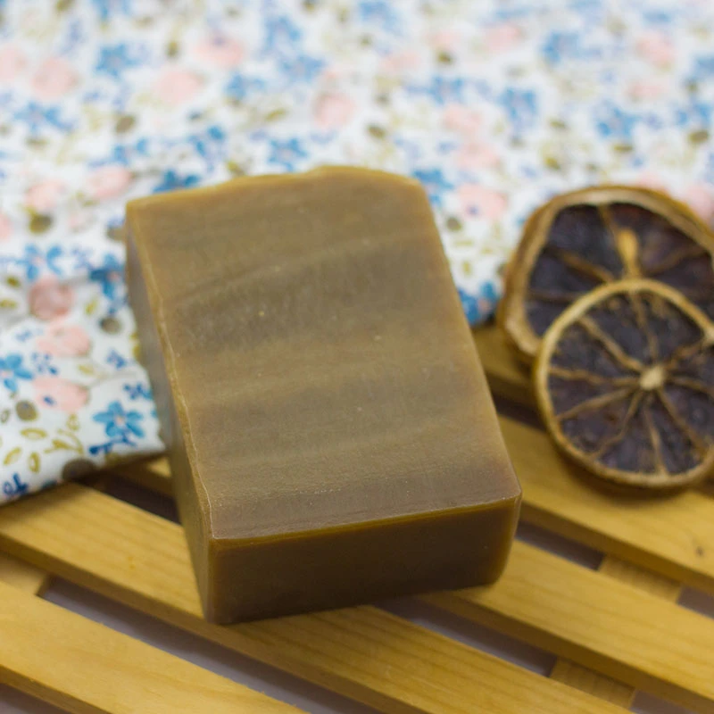 松焦油手工冷制皂搭配苦楝籽油 洗感清爽泡沫丰富 洁面沐浴