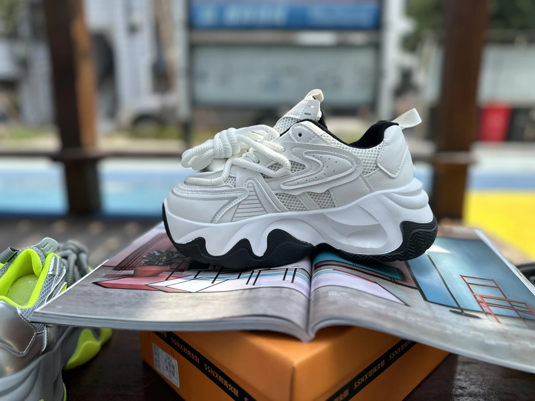 网红小众厚底增高老爹鞋女2024年韩版秋季新款