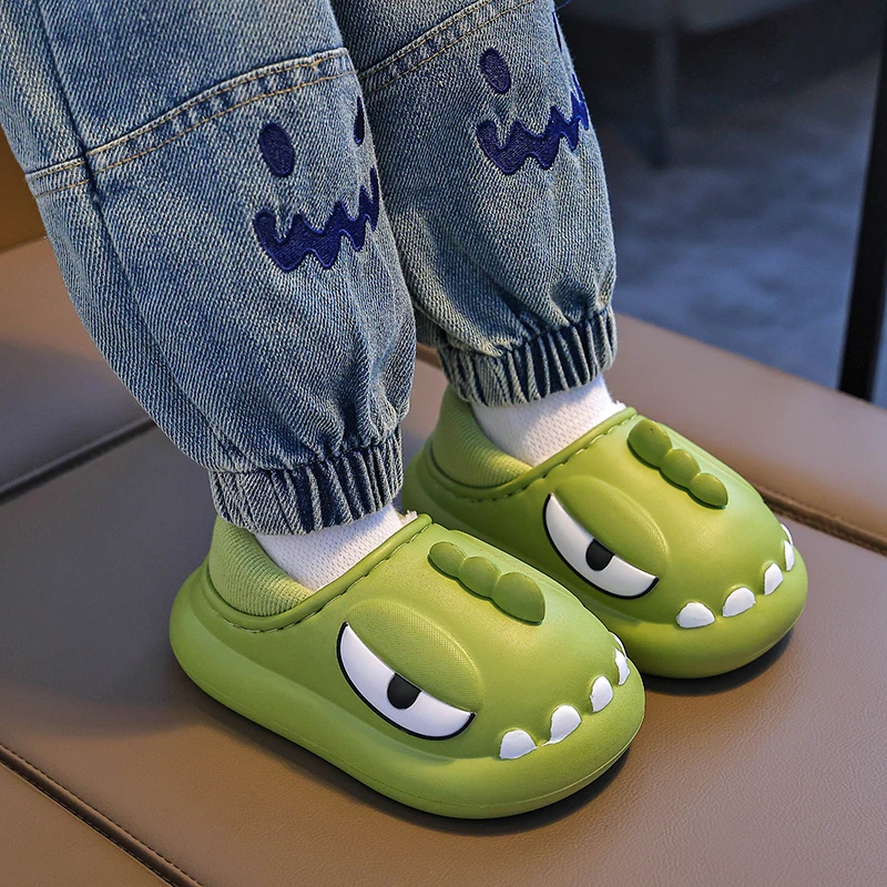儿童拖鞋男孩2024新款冬季男童室内家居毛毛可爱防水亲子恐龙棉鞋