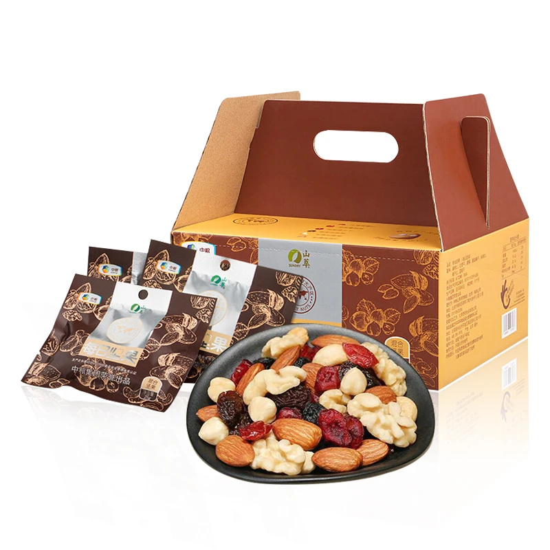 山萃每日坚果礼盒750g 中粮每日混合果干果仁礼盒