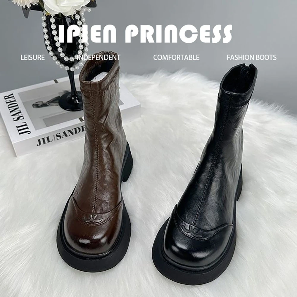 网红爆款英伦风瘦瘦短靴女2025秋冬新款显脚小软皮圆头简约烟筒靴